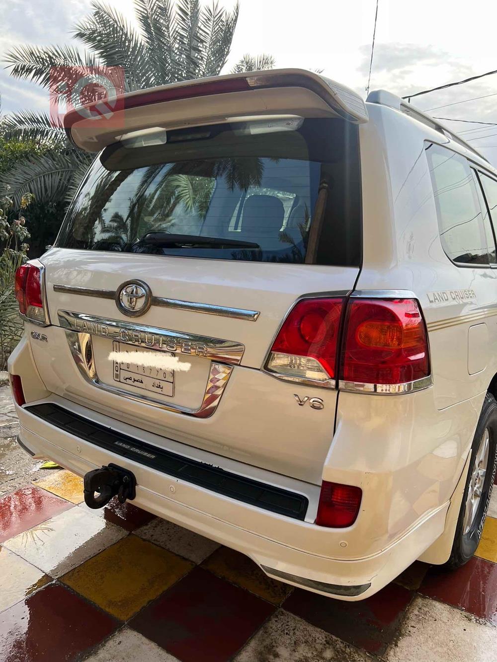 Toyota Land Cruiser